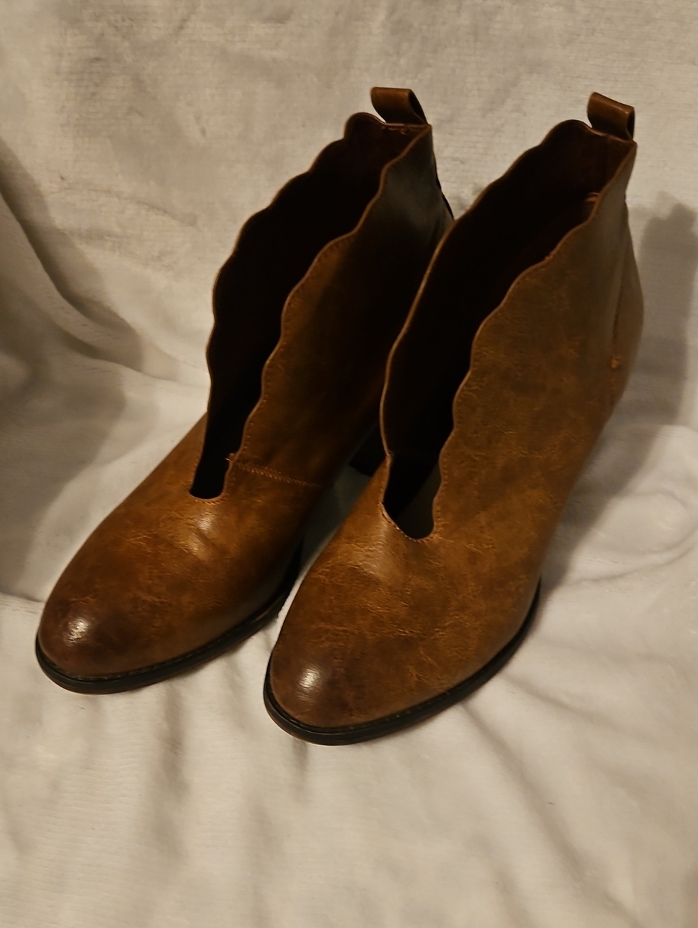 Mata Scalloped Ankle Booties